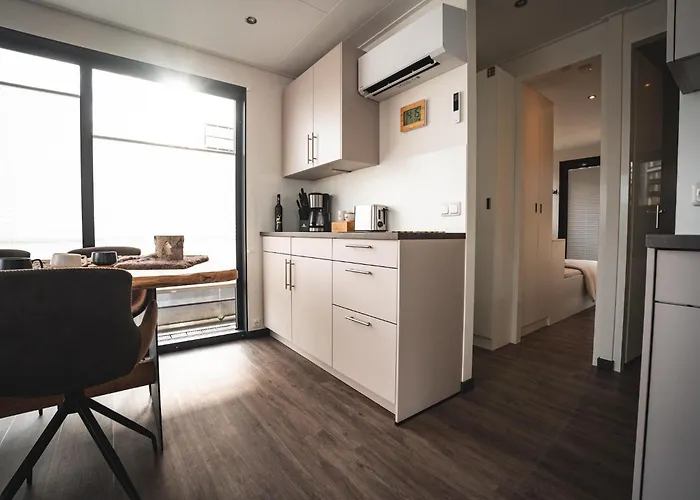 Schoenes Hausboot In * Höxter