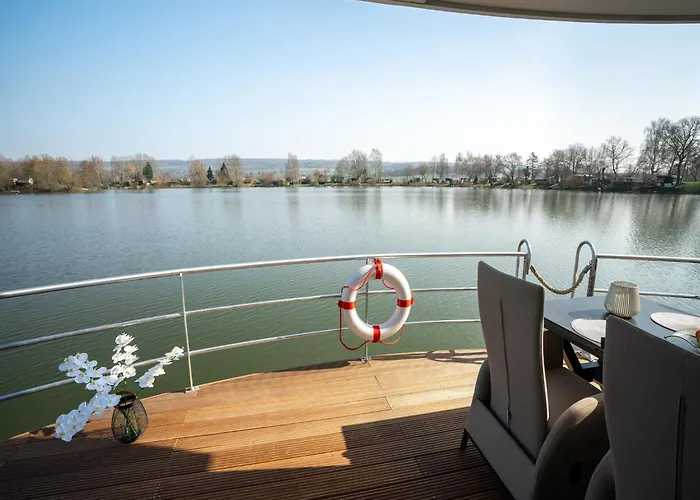 Schoenes Hausboot In Bateau-hôtel Höxter