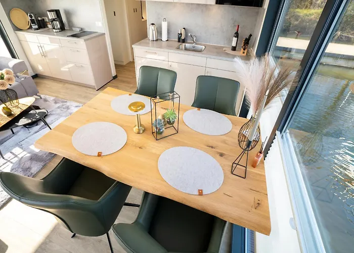 Schoenes Hausboot In Bateau-hôtel *